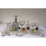 BOX OF VARIOUS OBJECTS in glass and crystal. A quantity. CASSETTA DI OGGETTI VARI in vetro e