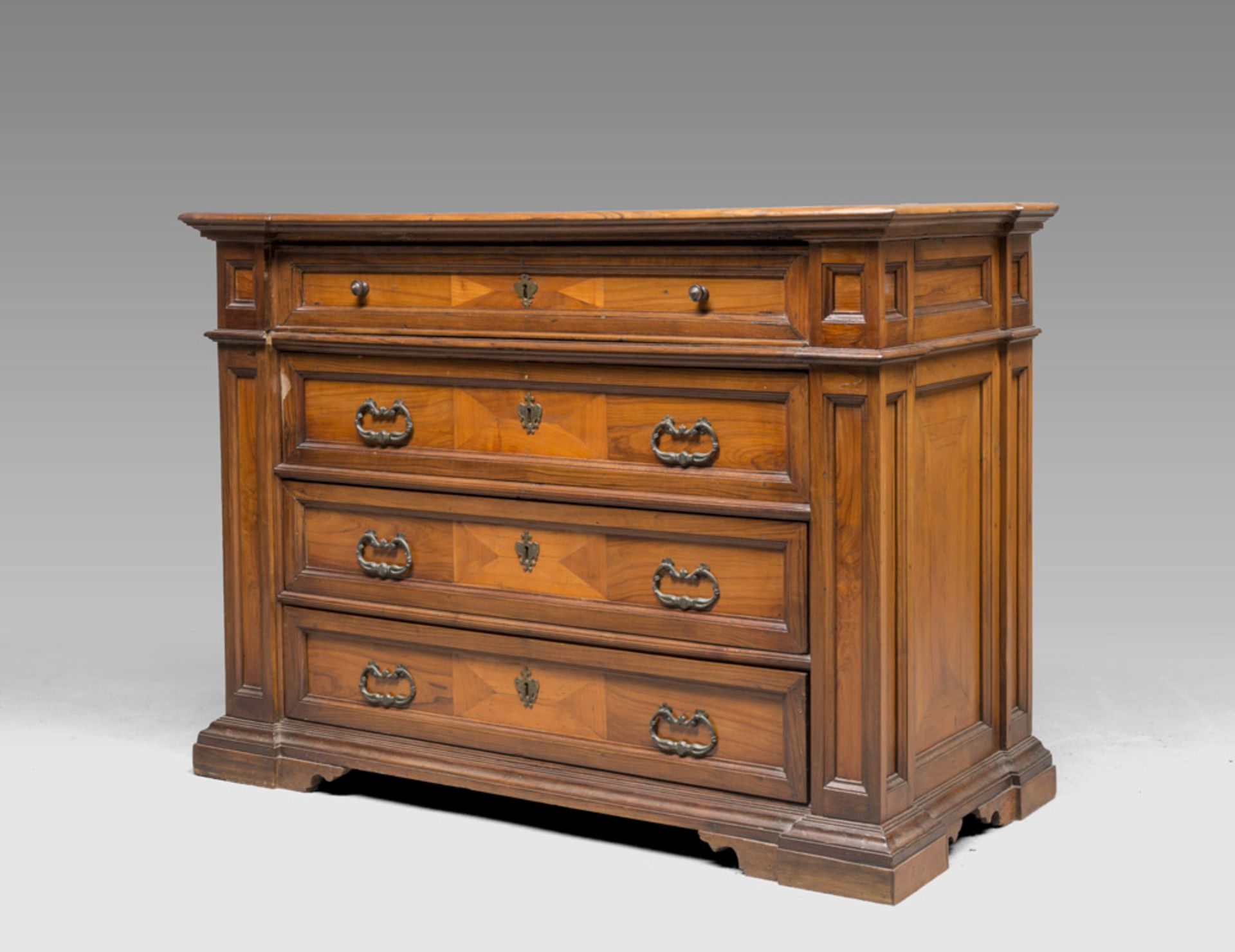 BEAUTIFUL TALLBOY IN CHERRY, TUSCAN 18TH CENTURY with reserves in violet wood. Top inlayed to