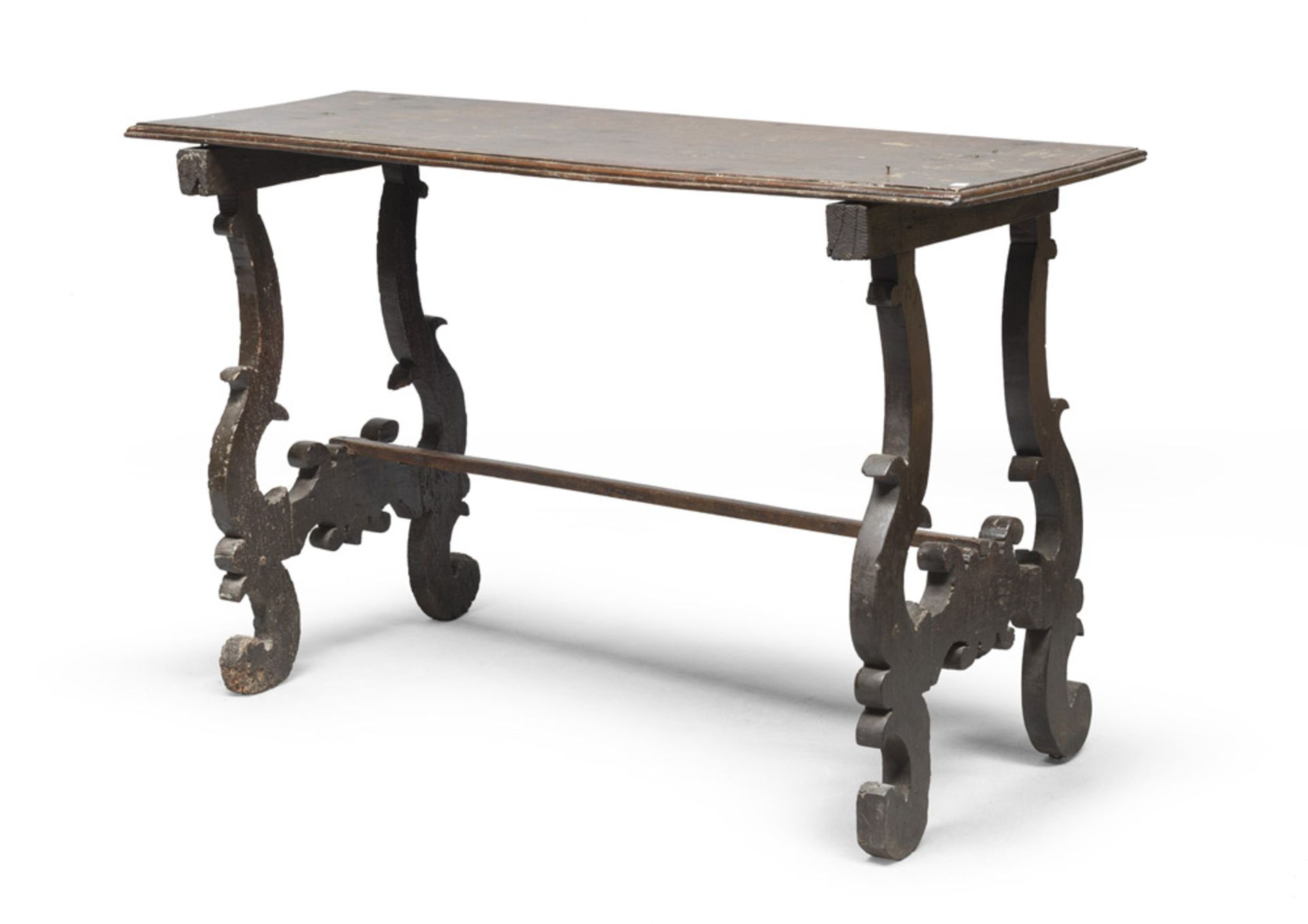 REFECTORY TABLE, NORTHERN ITALY EARLY 18TH CENTURY rectangular, with lira legs. Measures cm. 80 x