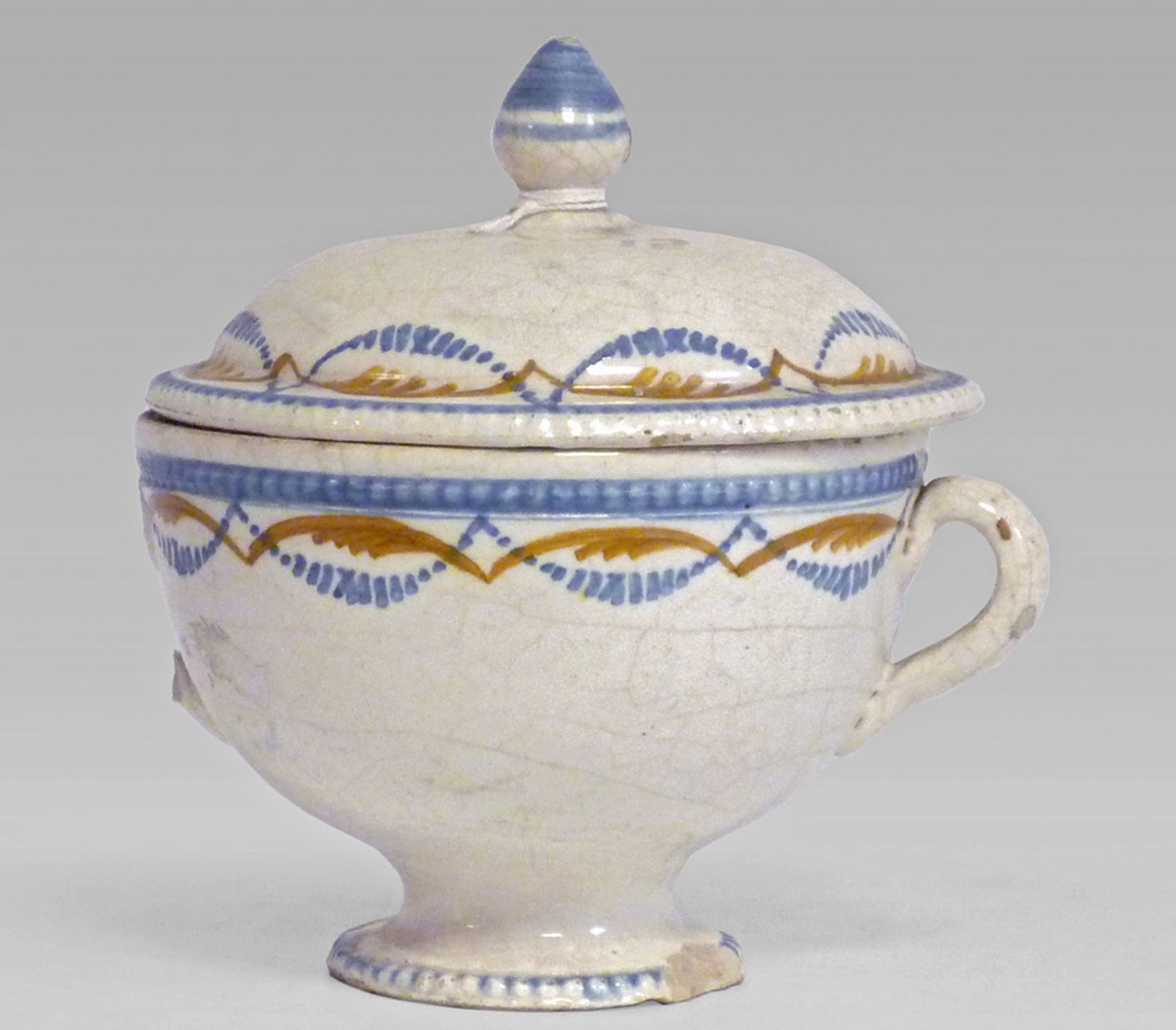 MAIOLICA CUP, 19TH CENTURY