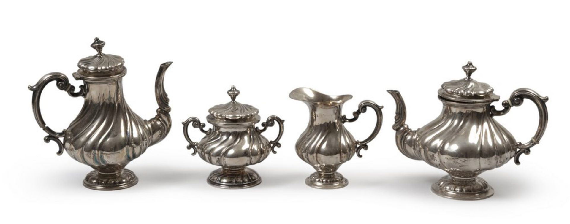 SILVER TEA AND COFFEE SERVICE, PUNCH ALESSANDRIA 1944/1968 Silversmith A. Cesa SC. Title 800/1000.