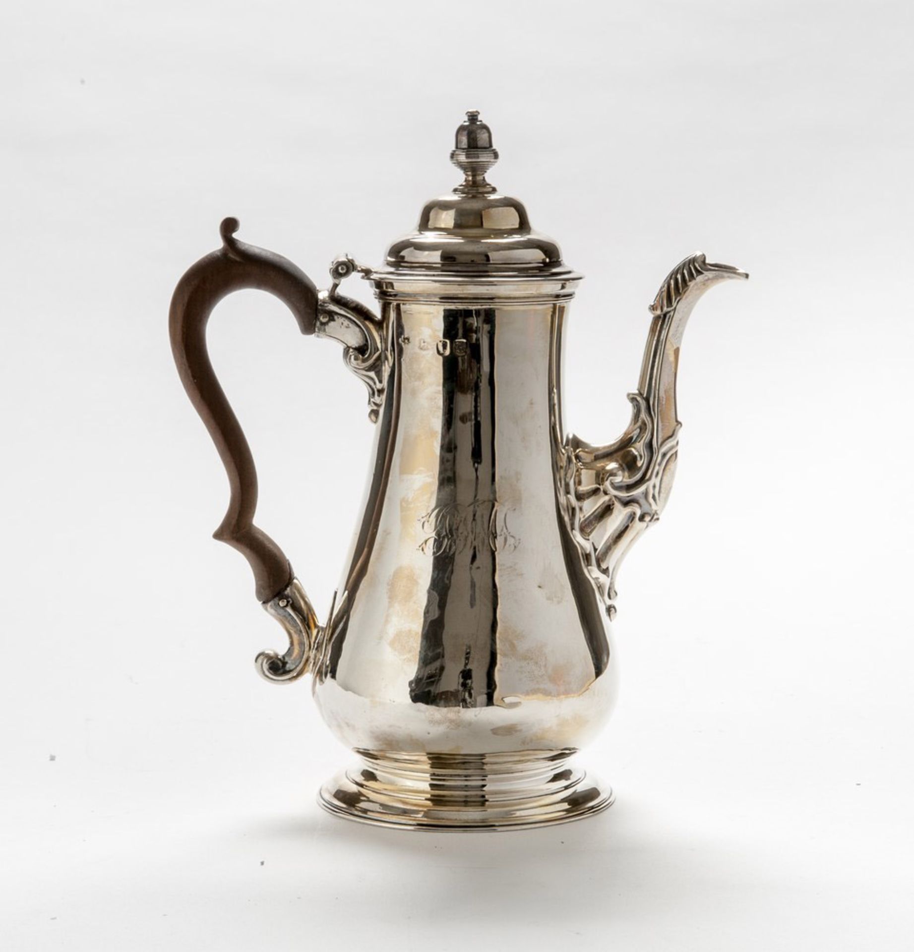 SILVER TEAPOT, PUNCH LONDON 1756 smooth, wooden handle. Title 925/1000. Measures cm. 24 x 11 x 20,