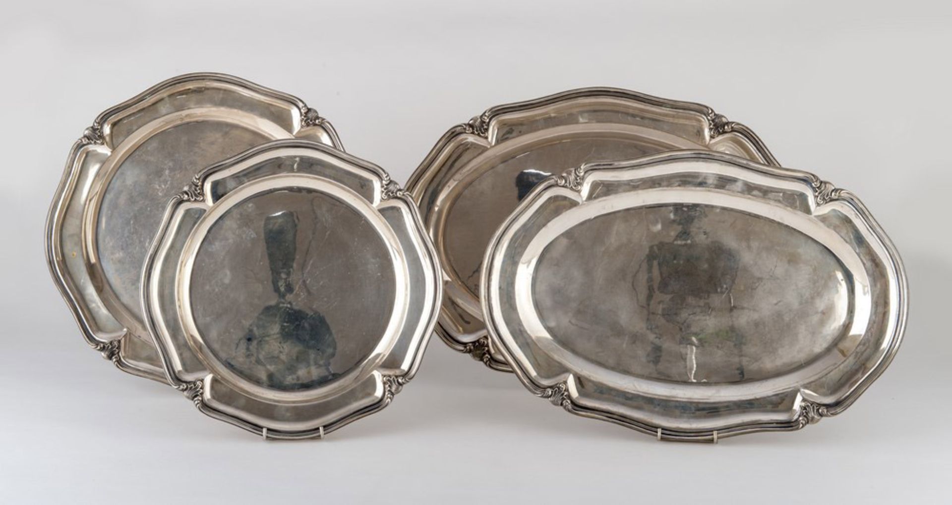 FOUR SILVER TRAYS, PUNCH KINGDOM OF ITALY FLORENCE 1934/1944 Silversmith Fulvio Cappelli. Title
