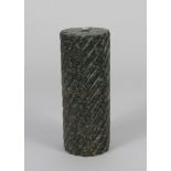 FRAGMENT OF COLUMN IN SERPENTINE, 17TH CENTURY with graven body. Measures cm. 38 x 15. Chips.