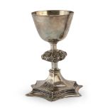 SILVER CHALICE, PUNCH LONDON 1896 gilded inside, stem with chiseled knot. Inscription of prize under