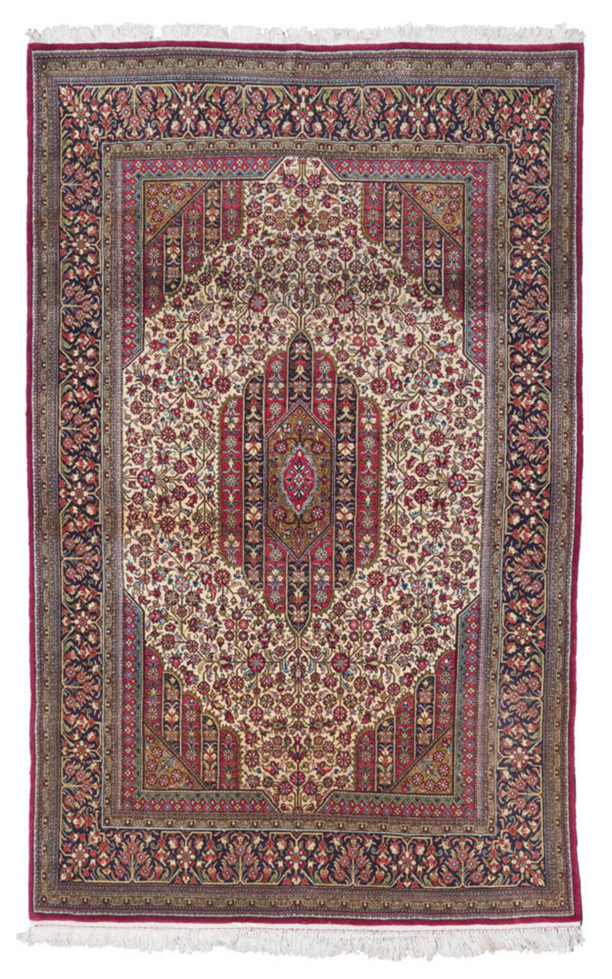 PERSIAN KAZVIN CARPET, HALF 20TH CENTURY Measures cm. 221 x 146. TAPPETO PERSIANO KAZVIN, METÁ XX