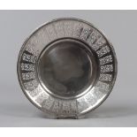 SILVER-PLATED CENTERPIECE, 20TH CENTURY with edge pierced to leaves. Measures cm. 4,5 x 31, weight