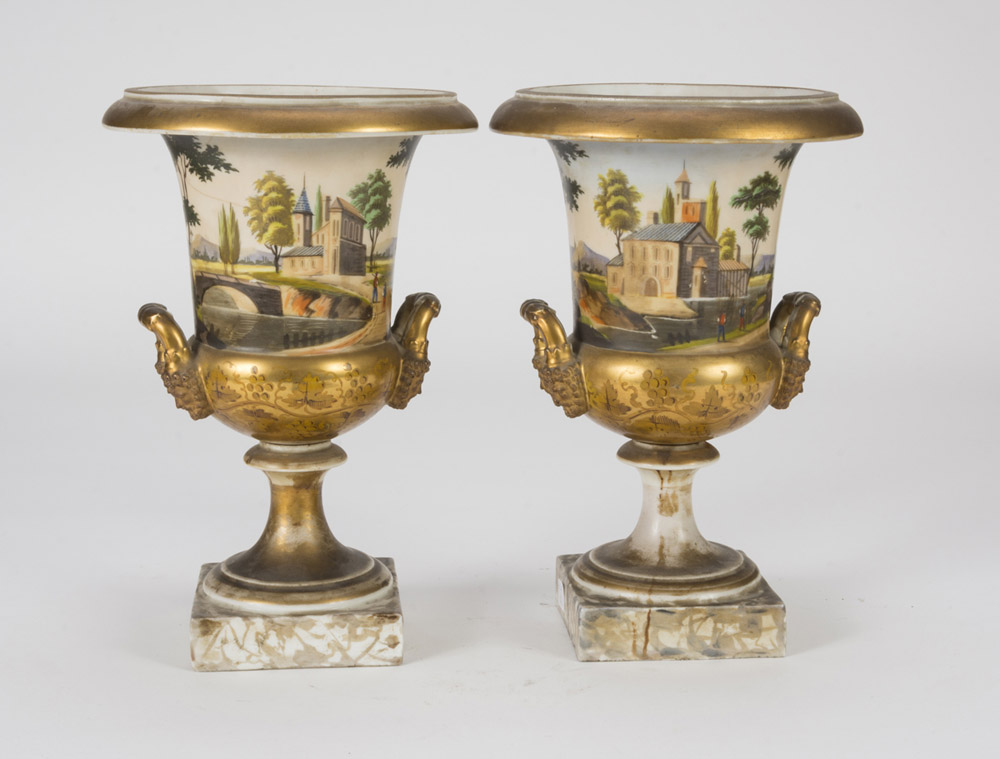 BEAUTIFUL PAIR OF MEDICAL VASES IN PORCELAIN, 19TH CENTURY