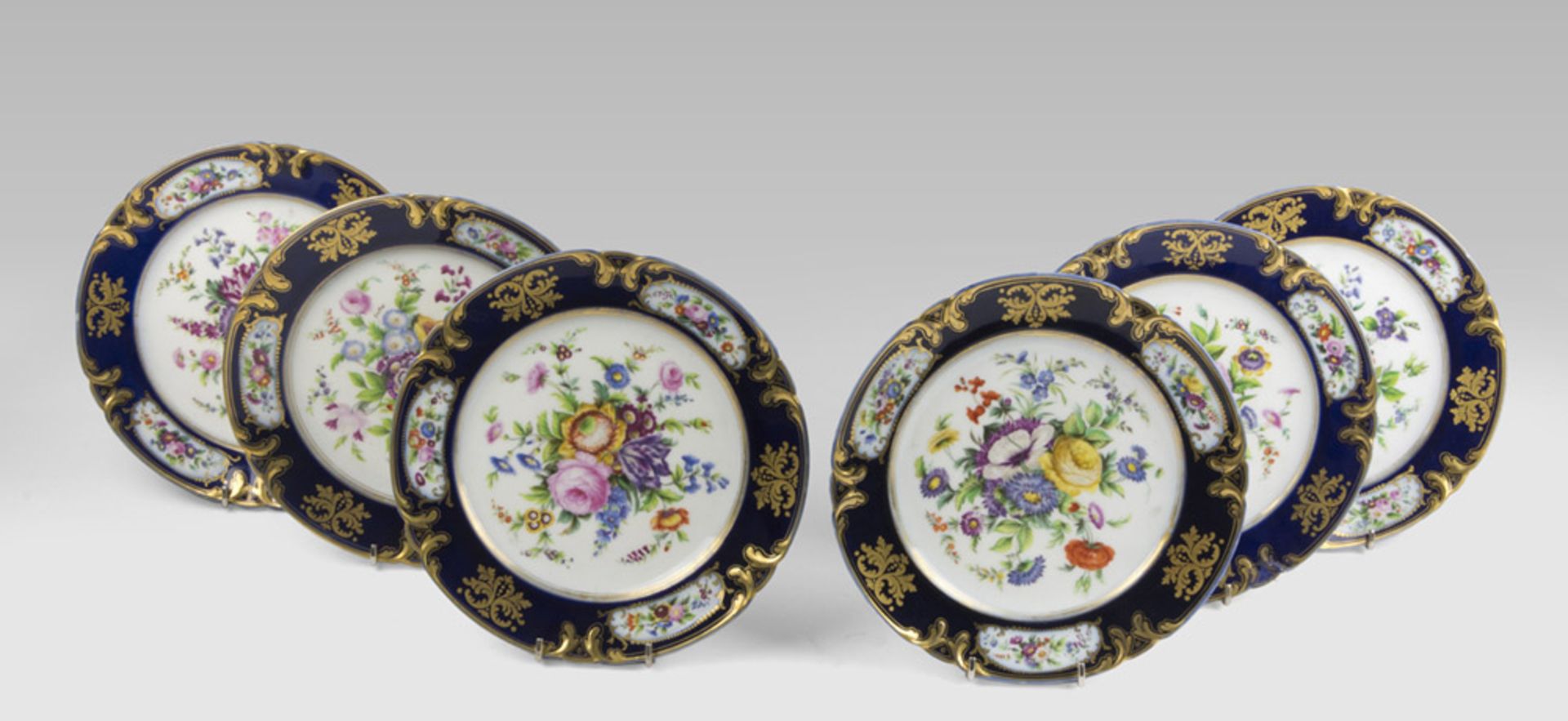 SIX PORCELAIN DISHES, SEVRES 19TH CENTURY