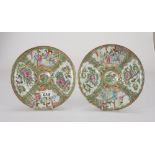 A pair of Chinese porcelain dishes. Canton 20th century.