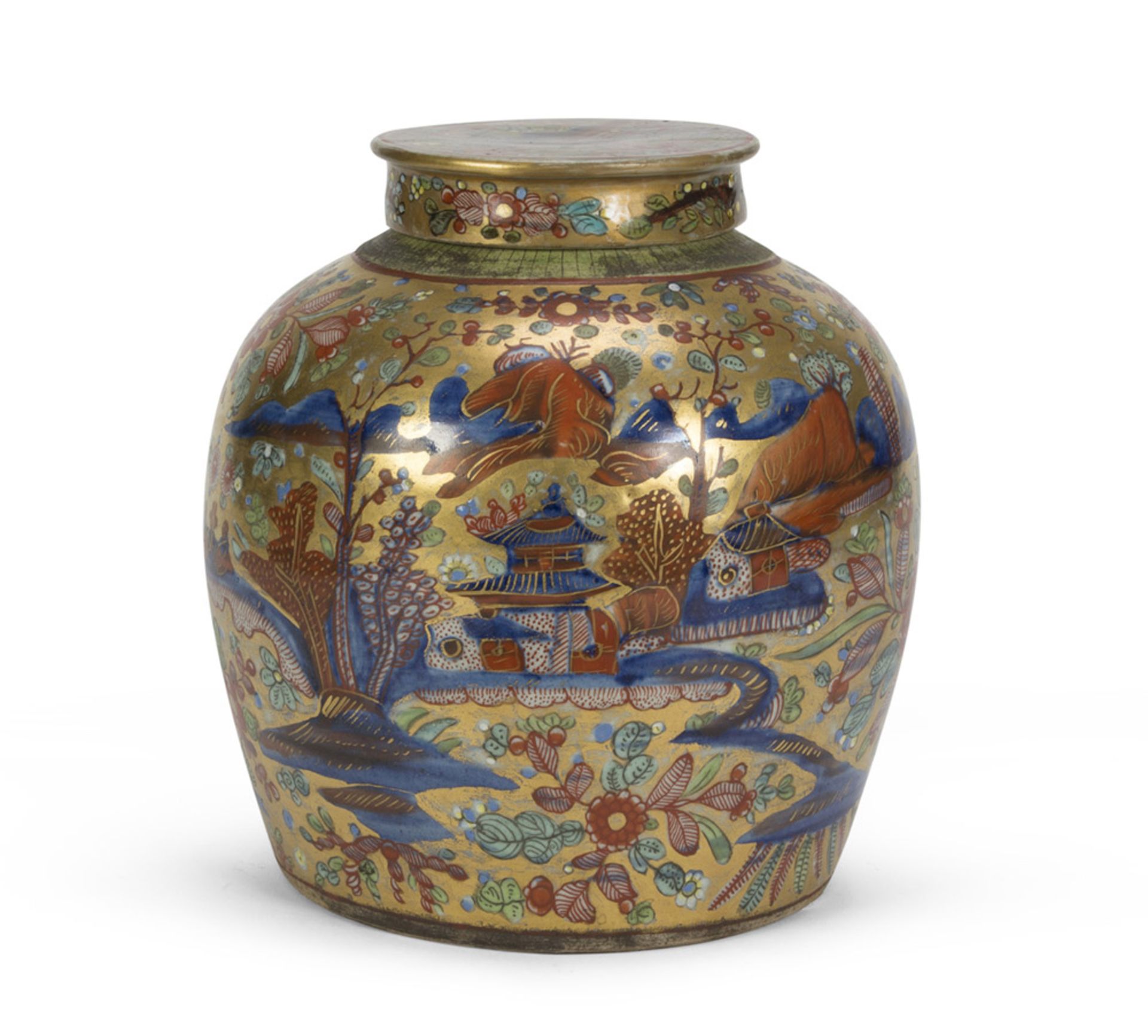 PORCELAIN POTICHE IN POLYCHROME AND GOLD ENAMELS, EARLY 20TH CENTURY