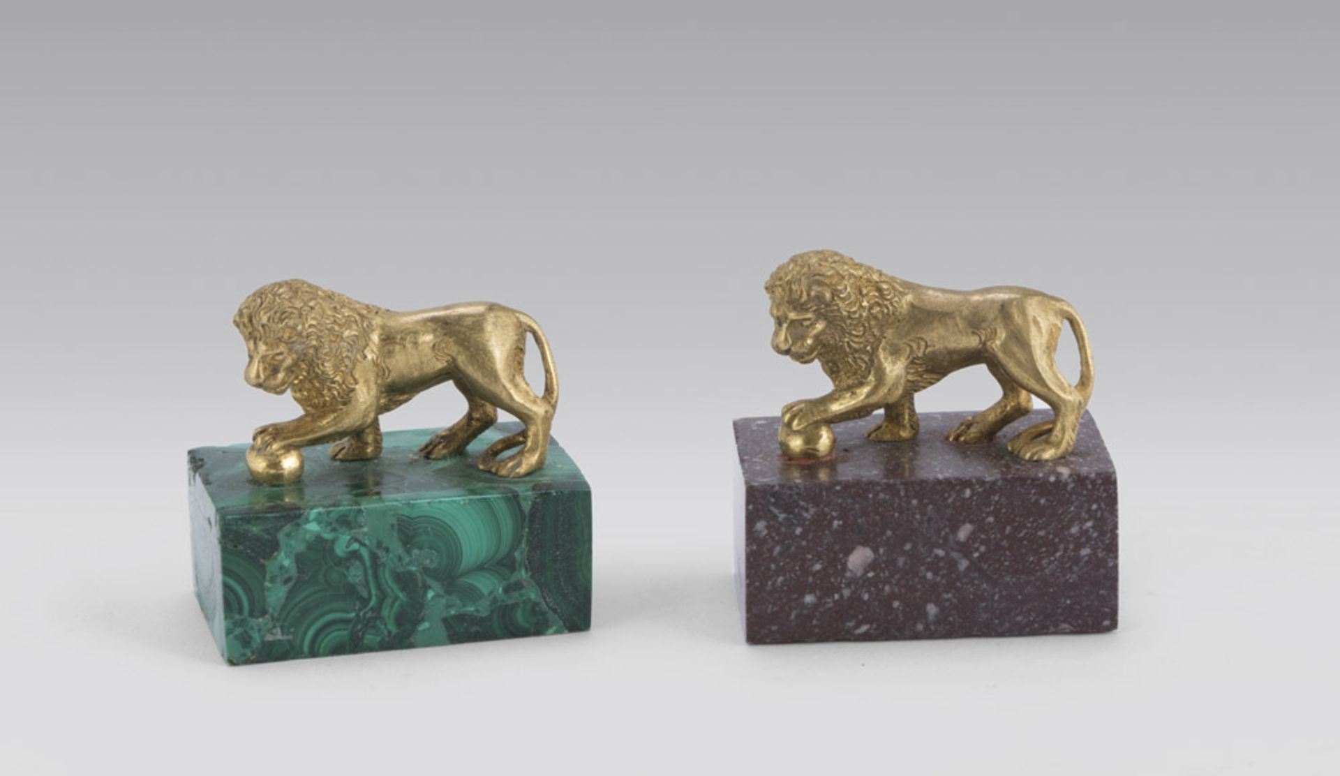 PAIR OF SCULPTURES MIGNON IN ORMOLU – EARLY 19TH CENTURY