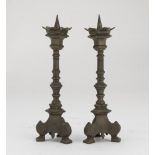 A PAIR OF SMALL CANDLESTICKS IN BRONZE – 19TH CENTURY