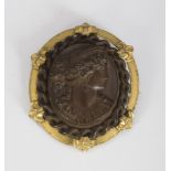 ANTIQUE PIN WITH CAMEO