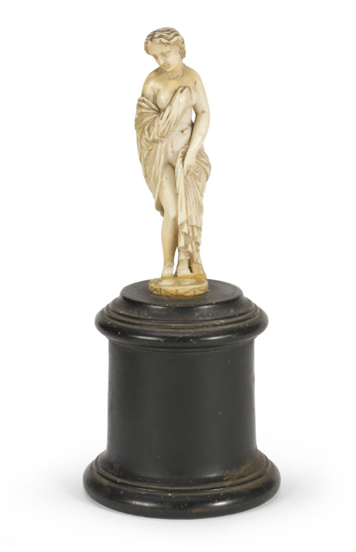 SMALL IVORY SCULPTURE – LATE 18TH CENTURY