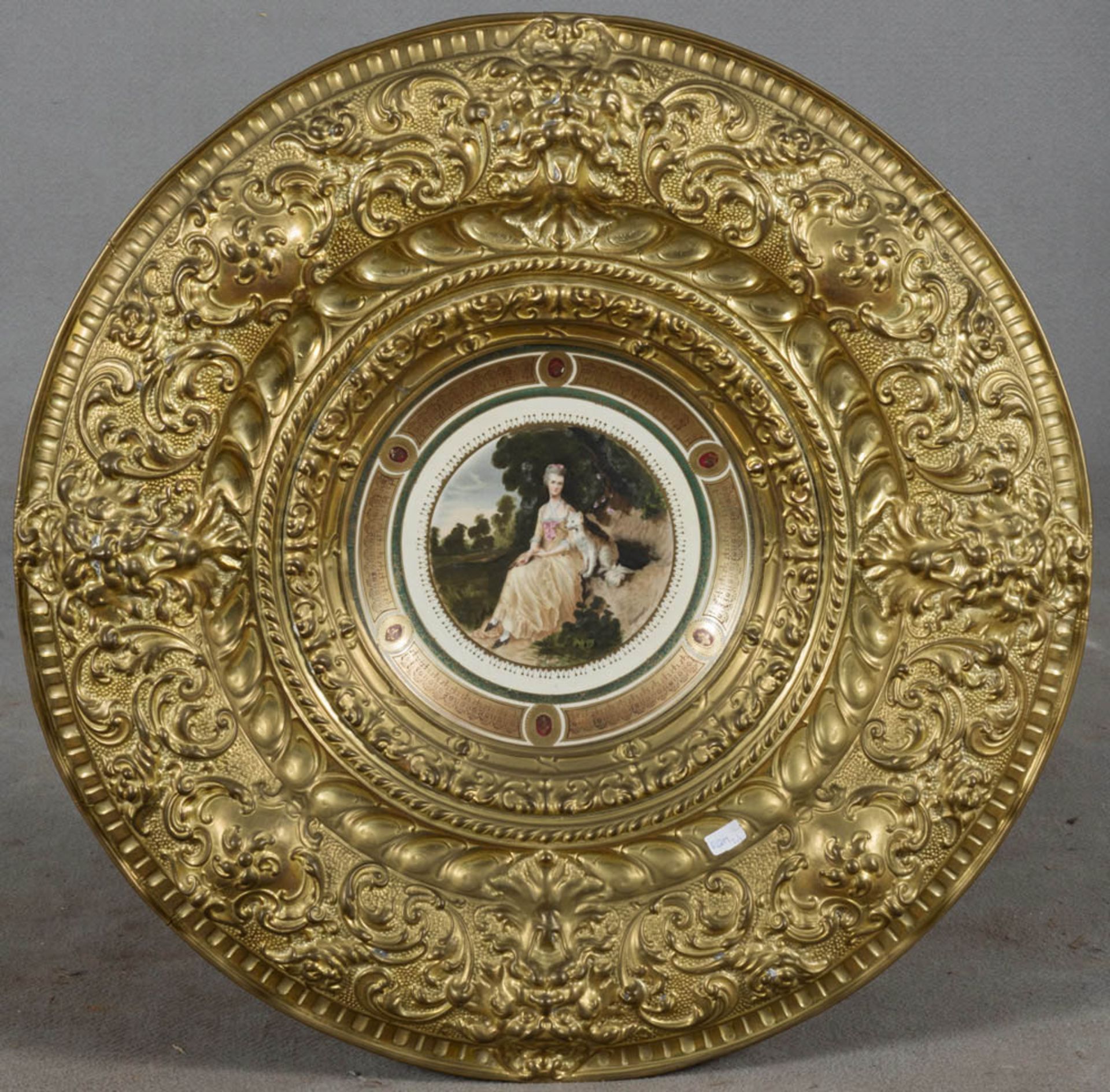 A PAIR OF PORCELAIN DISHES WITH FRAMES IN BRASS – END 19TH CENTURY