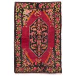 BAKTIARI CARPET, EARLY 20TH CENTURY with lozenge medallion with Herat pattern, in the center field