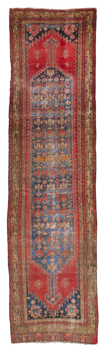 RARE ANTIQUE MALAYER RUNNER, LATE 19TH CENTURY with design of sequence of tulips and secondary