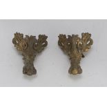 TWO FURNITURE FEET IN ORMOLU, END 18TH CENTURY chiseled to leaves and claws. Measures cm. 6 x 6 x 5.