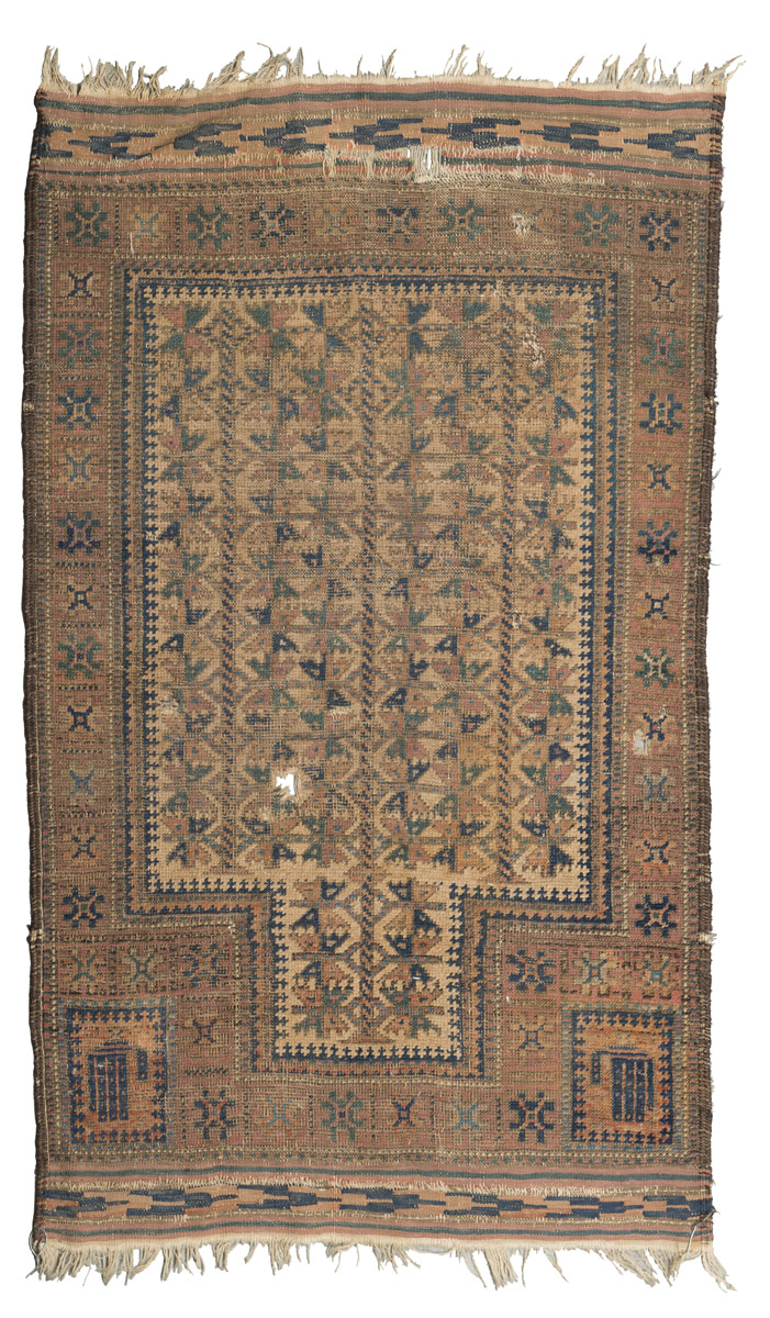 ANTIQUE CARPET BELUCISTAN, 19TH CENTURY with design of prayer to motifs for stylized birds, in the