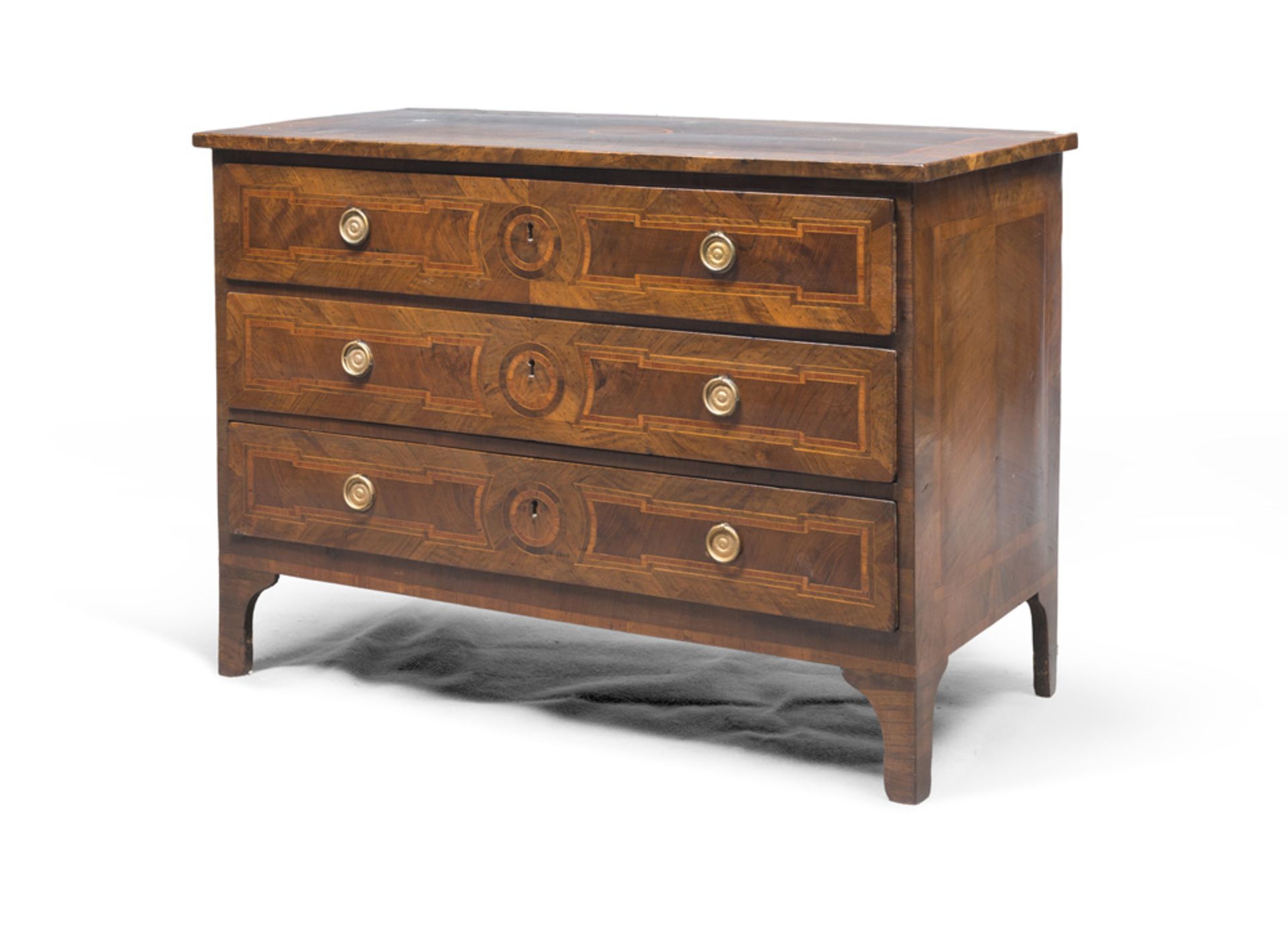 BEAUTIFUL COMMODE IN WALNUT, PROBABLY EMILIA, END 18TH CENTURY with edgings and inlays in rosewood