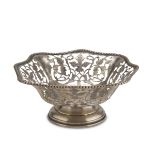 SILVER BASKET, PUNCH FLORENCE 20TH CENTURY square shape with moved edge and pierced sides engraved