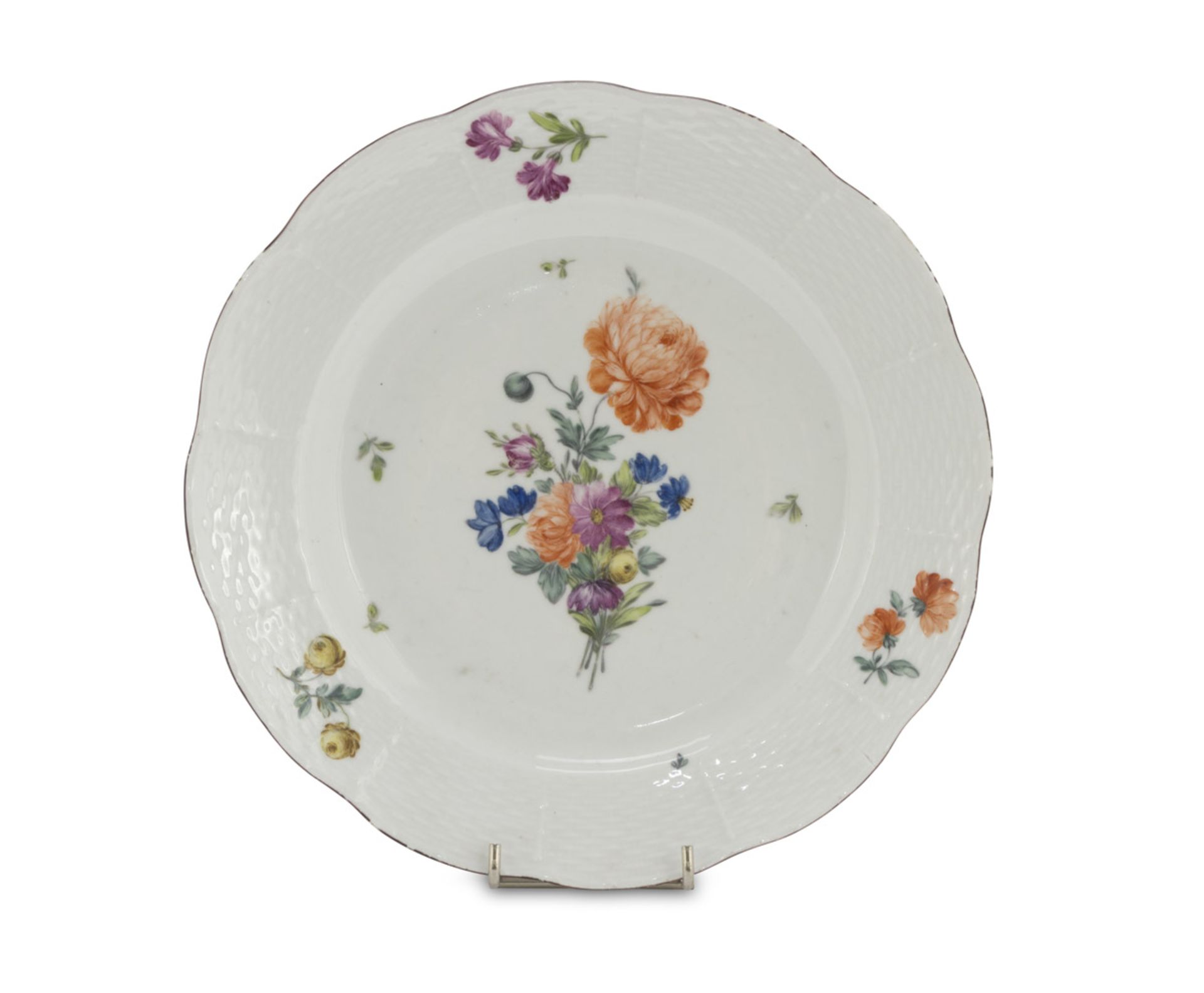 PORCELAIN DISH, PROBABLY RUSSIA, EARLY 19TH CENTURY in polychromy, decorated with small flower