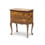 BEDSIDE IN WALNUT AND OLIVETREE, VENETIAN ANTIQUE ELEMENTS with threads in violet wood and two