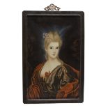 CHINESE SCHOOL, EARLY 20TH CENTURY PORTRAIT OF A EUROPEAN LADY Tempera on glass cm. 46 x 29 Frame in