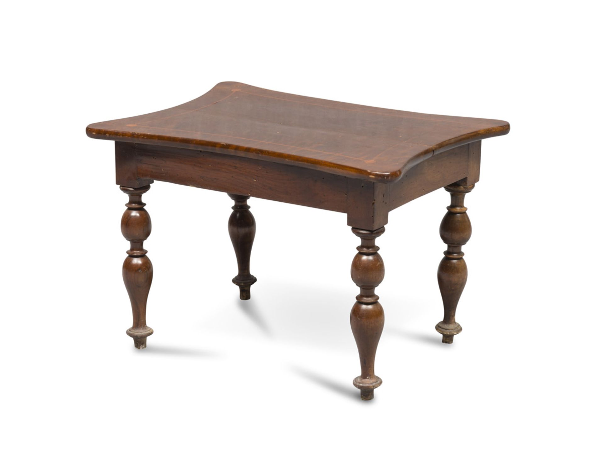 MIGNON TABLE IN WALNUT, 19TH CENTURY with thread in boxwood. Sides top concave, spool legs. Measures