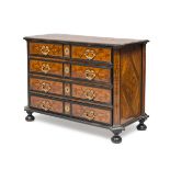 SPLENDID PIEDMONTESE COMMODE IN WALNUT AND BRIAR WALNUT, 18TH CENTURY entirely inlaid with ramages