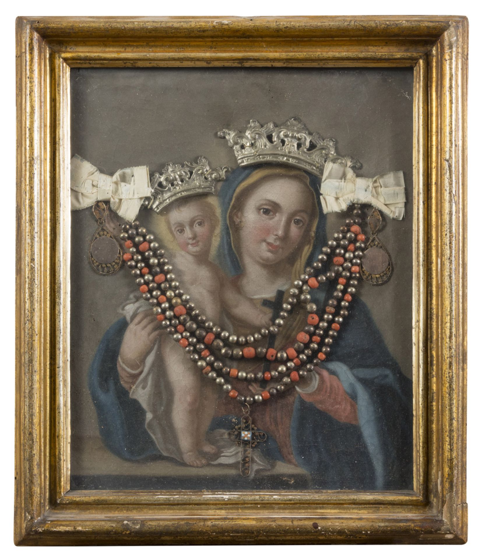 NEAPOLITAN PAINTER, END 18TH CENTURY VIRGIN WITH CHILD Oil on canvas, cm. 29,5 x 24,5 Gilded frame