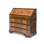 SPLENDID FLIP TOP CABINET IN WALNUT AND BRIAR WALNUT, VENETIAN OR ROME, 18TH CENTURY with reserves