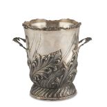 ICE BUCKET IN SILVER, ITALY 1944/1968 Body and handles embossed with leaves.. Title 800/1000.