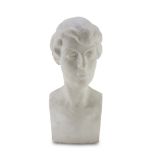 SCULTORE ITALIANO, INIZIO XX SECOLO BUSTO DI DONNA Scultura in marmo bianco, cm. 50 x 23 x 27