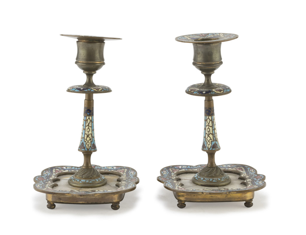 A PAIR OF SMALL CANDLESTICKS IN METAL AND ENAMELS, PROBABLY RUSSIA, EARLY 20TH CENTURY with