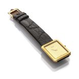 WRIST WATCH PIAGET PROTOCOLE gold case 18 kts. and leather strap. 1984, series 9154, measures dial