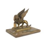 BRONZE SCULPTURE, 20TH CENTURY representing lion of Venice. Base in onyx. Total measures cm. 24 x 24