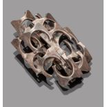 FUTURIST BROOCH in silver. Measures cm. 5 x 35. SPILLA FUTURISTA in argento. Misure cm. 5 x 3,5.