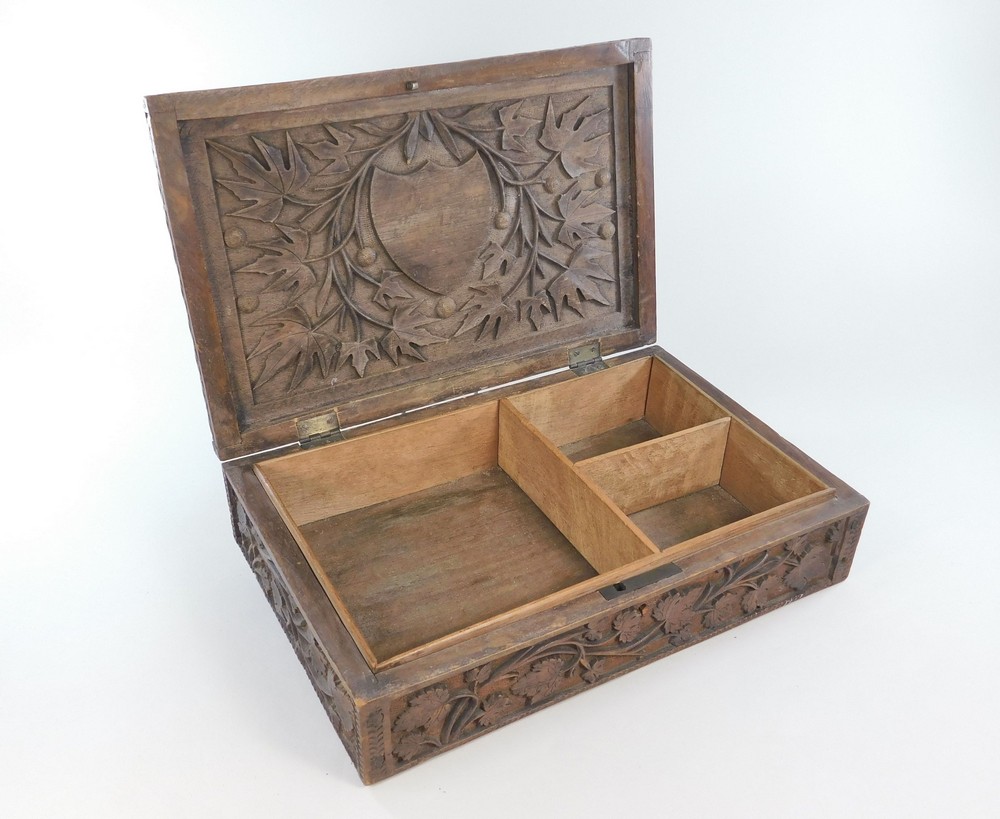 CARVED BOX. - Image 2 of 2