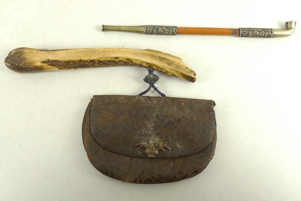 A Japanese kiseru (pipe) and tobacco pouch, Meiji period, late 19th century, - Image 3 of 6