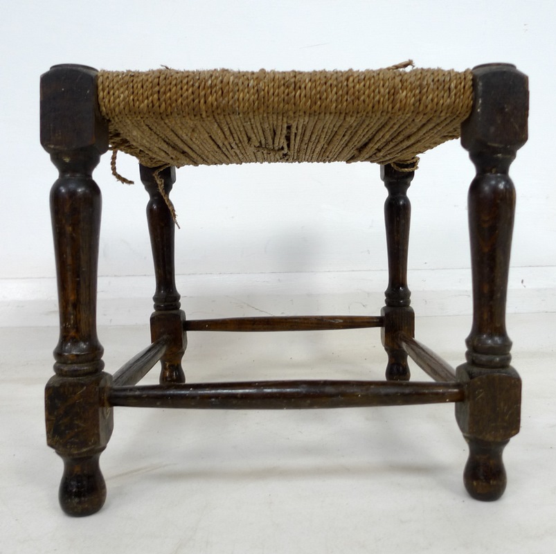 A group of three foot stools, - Image 8 of 8