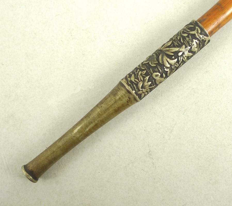 A Japanese kiseru (pipe) and tobacco pouch, Meiji period, late 19th century, - Image 5 of 6