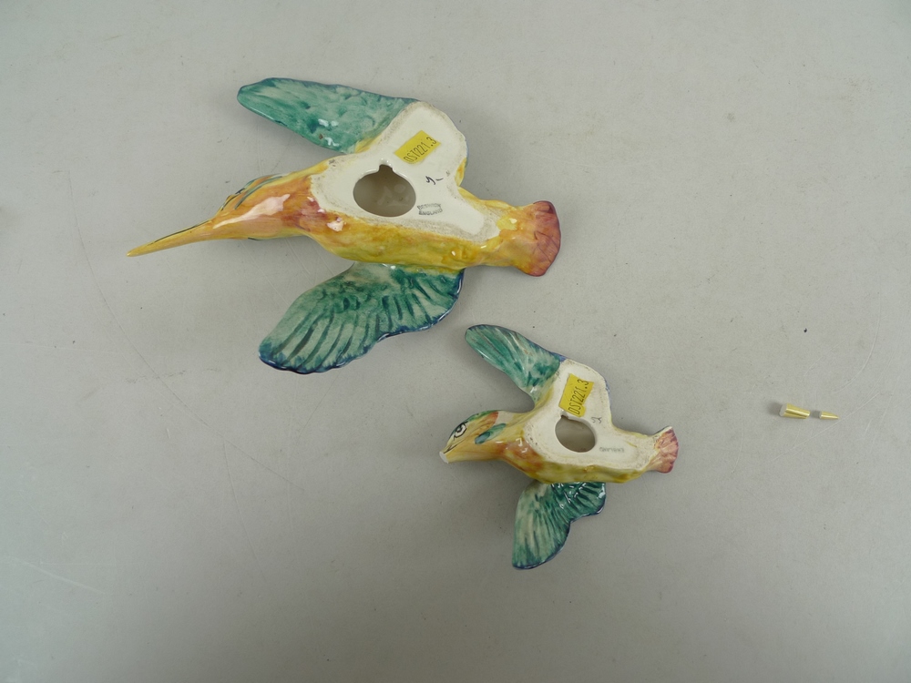 A Beswick wall plaque, modelled as a kingfisher, impressed number 729-1, flying right, green/yellow, - Image 4 of 4