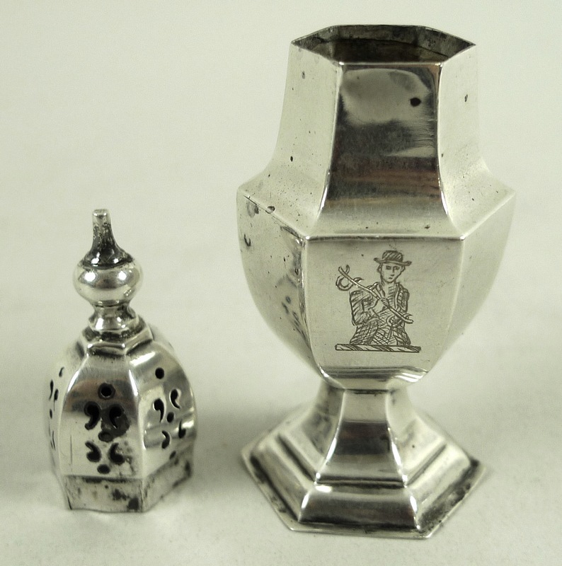 A pair of George III silver salt and pepper shakers of neo-classical form, London 1800, John Emes, - Image 5 of 9