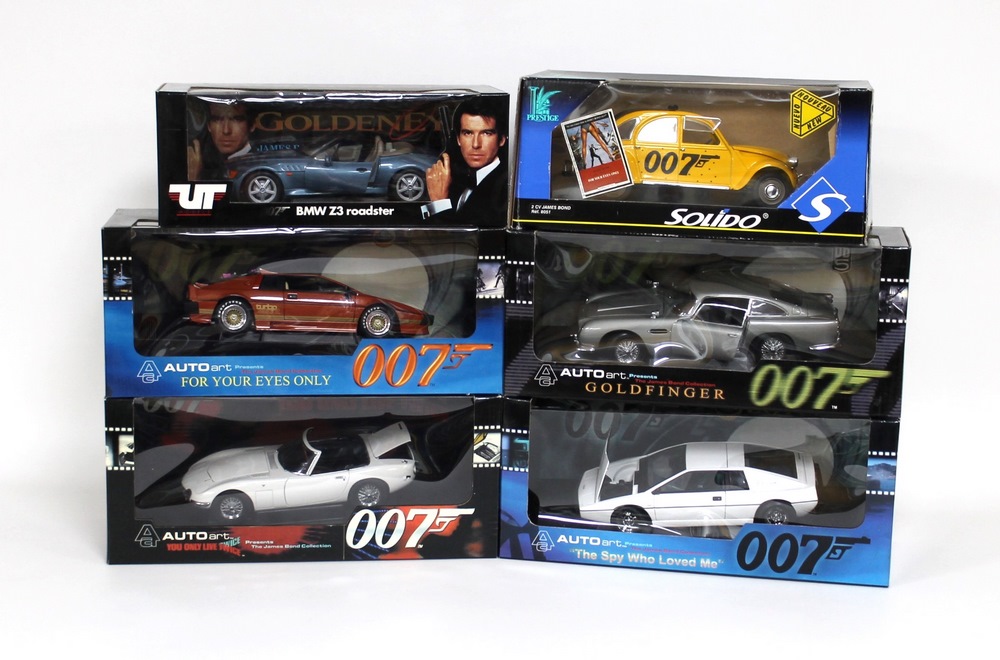 A group of six 1/18 scale die cast replica models, all boxed, comprising BMW Z3 Roadster,