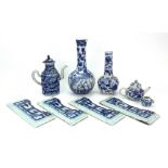 A group of Chinese blue and white porcelain, 19th/20th century, comprising,