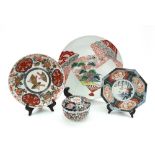 A Japanese Imari dish, Meiji period,