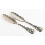 A pair of George III Irish silver fiddle, thread and shell pattern fish knives, Dublin 1810,