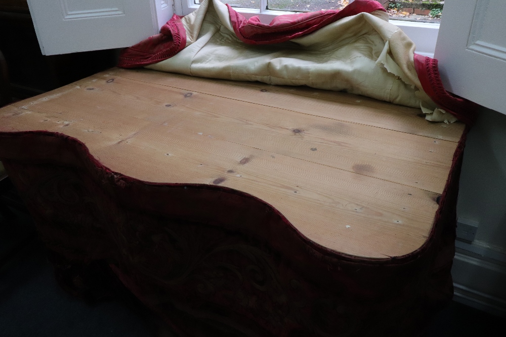 A pine dressing table of serpentine outline, - Image 3 of 4